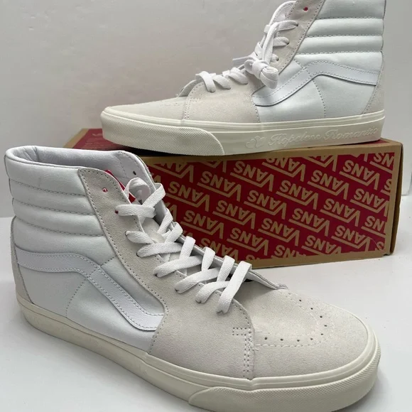 Vans Men’s Sk8-Hi
Secret Lover True White
VN000BW7W00 Sneakers - Picture 11 of 16